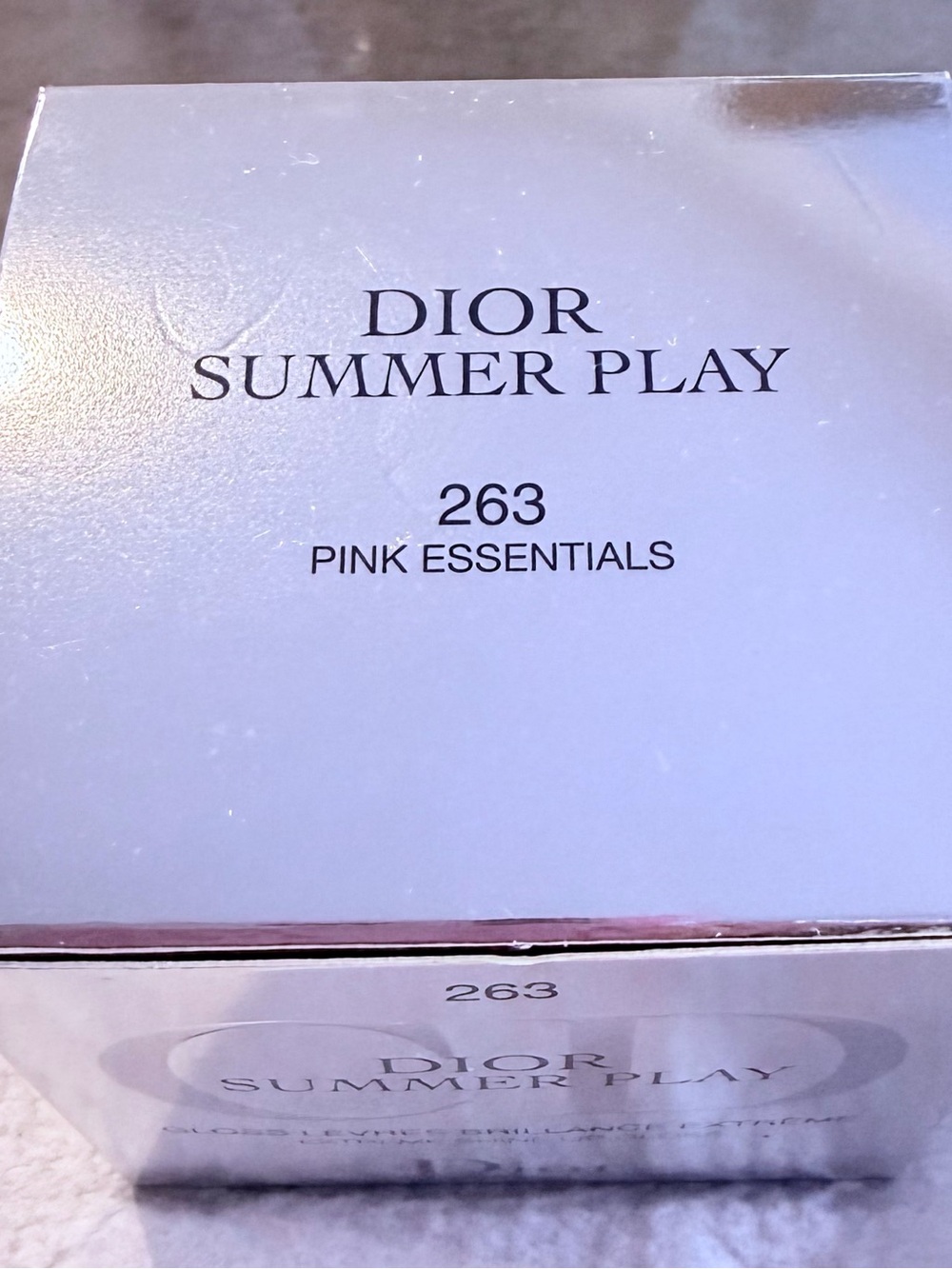 Dior Summer Play Lip Gloss in Pink Essentials
Dice with crystals - Picture 4 of 4